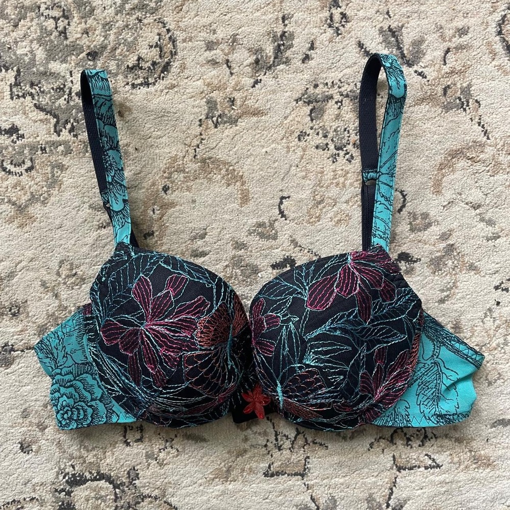 y2k euro fairycore floral lace embroidered bra womens size 34B whimiscal romance